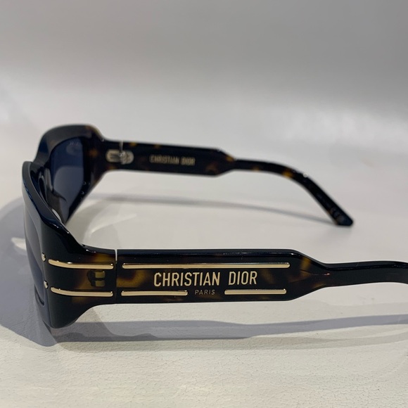New CHRISTIAN DIOR Sunglasses - Picture 11 of 11